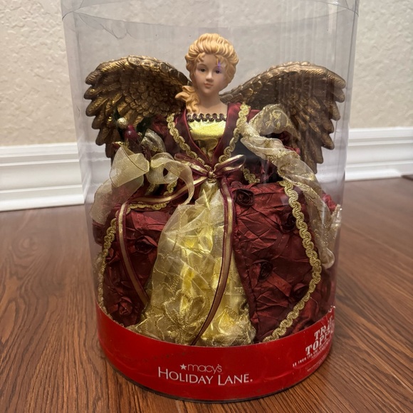 NWT! Macy’s Porcelain Angel Tree Topper 12” Holiday Lane Centerpiece Decoration - Picture 7 of 14